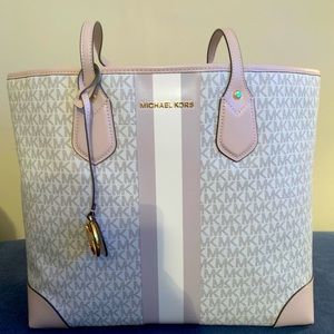 Michael Kors Eva Large Tote